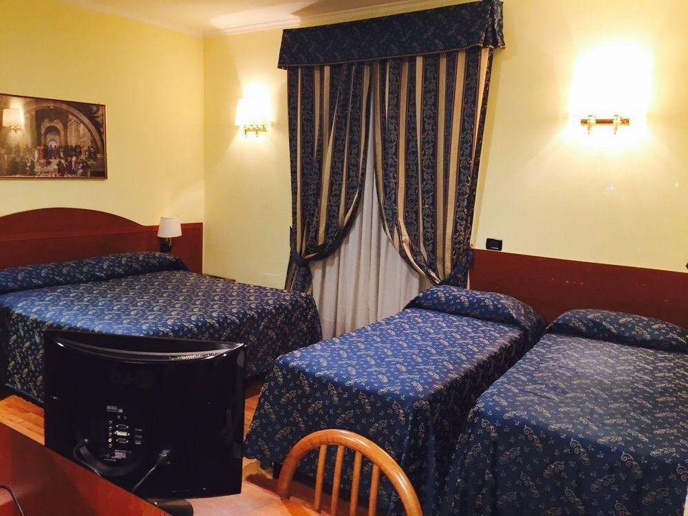Rest Guesthouse Róma Kültér fotó